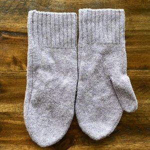 J. Jill Italian yarn mittens.